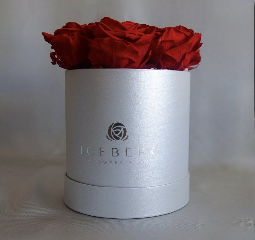 Caja pequeña de 7 Rosas Rojas