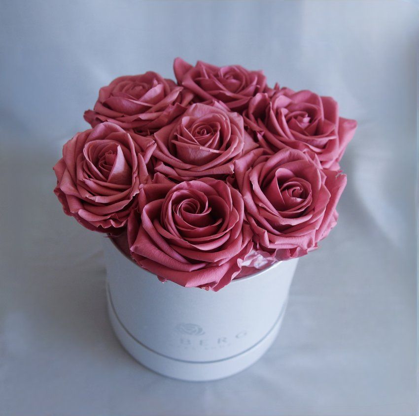 Caja pequeña de 7 Rosas Rosadas